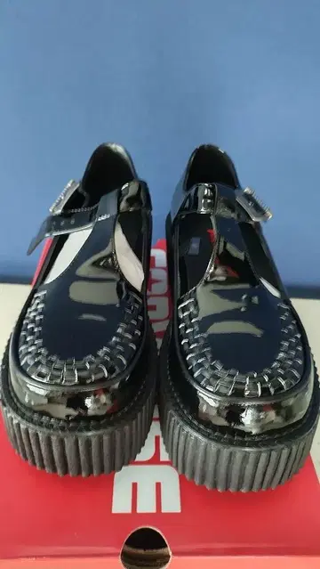 데모니아 통굽 러버 서울