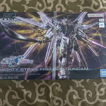 HG 1/144 마이티 스트라이크 프리덤 건담 미조립