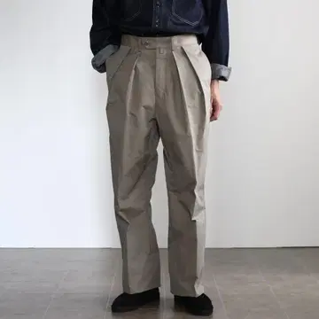 NEAT 치노 팬츠 사이즈 44