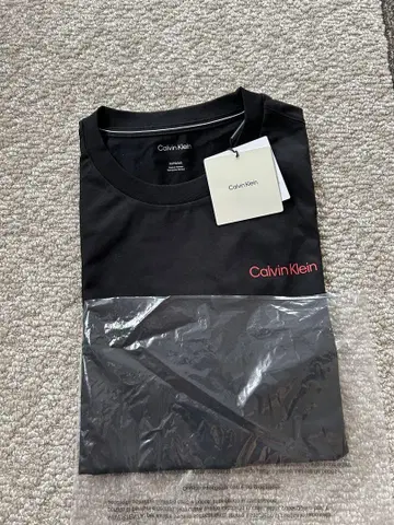 Calvin Klein 블랙 티셔츠 XL