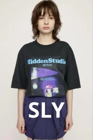 SLY / PUFFER LOGO & PHOTO T셔츠
