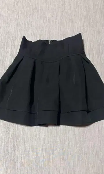 미셸 마카롱 전당 입성! 슬림 레그 스커트 블랙 M 사이즈