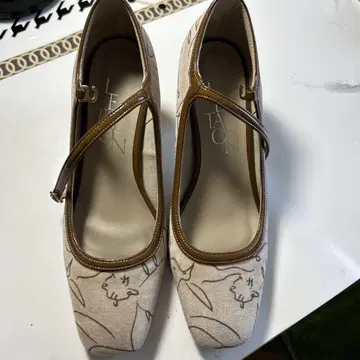 LETALON 꽃무늬 발레 슈즈 베이지 5cm 힐 일본제