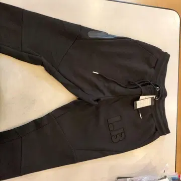 블랙 로고 조거 팬츠