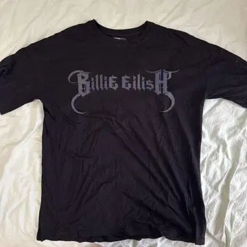 Bershka Bille Eilish 로고 티셔츠