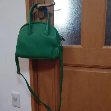 그린 숄더백