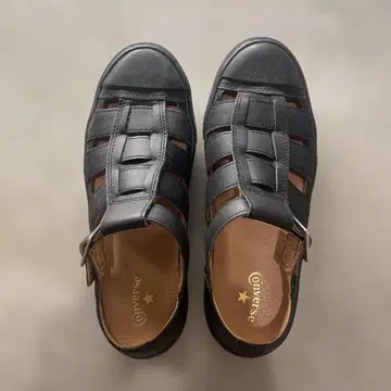 컨버스 블랙 가죽 샌들 23cm