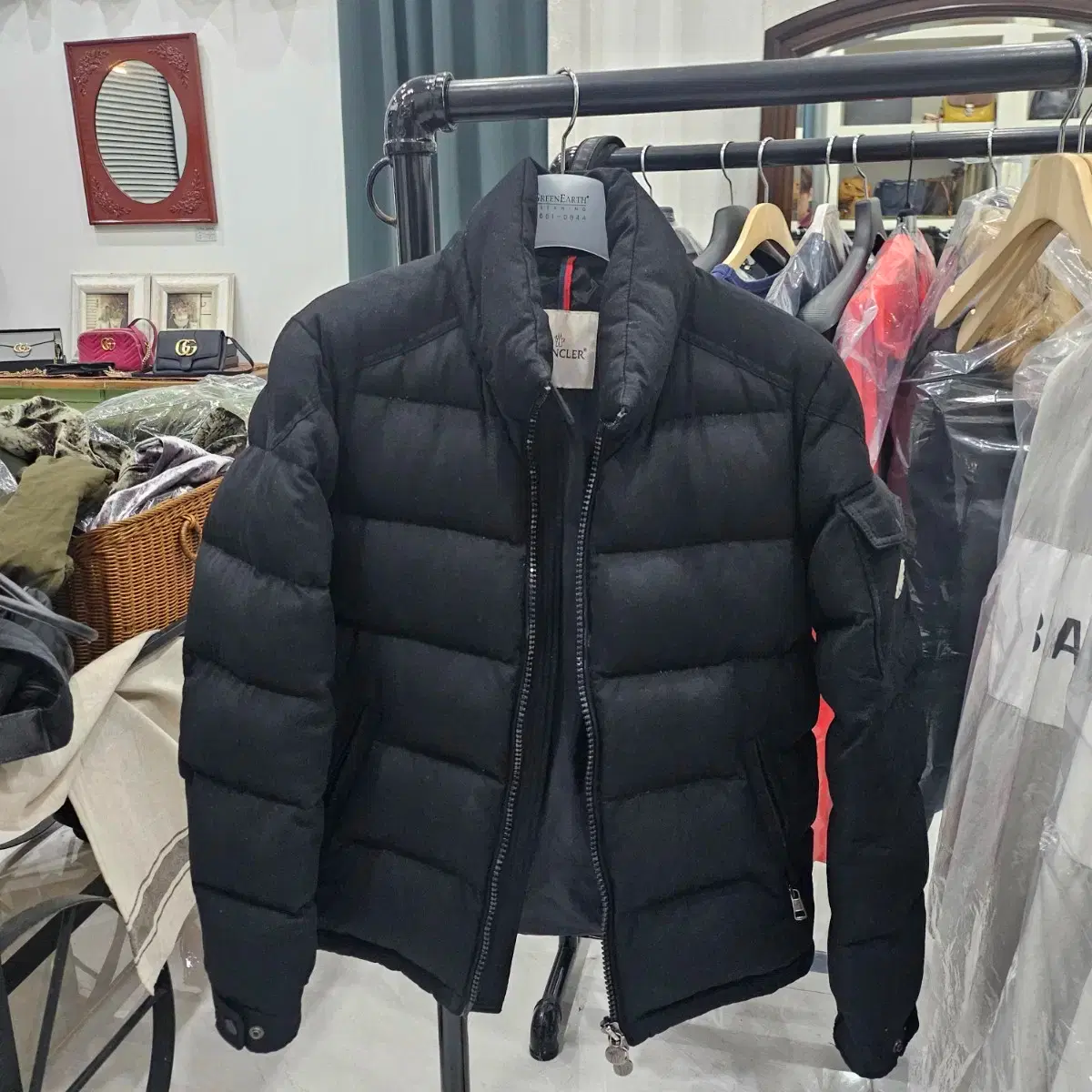 MONCLER 몽클레어 Moncler M Genevrier Padding (Size 2) on Bunjang