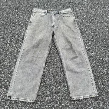 Levis SilverTab 초와이드 배기 데님 현행 모델 실버 sk8