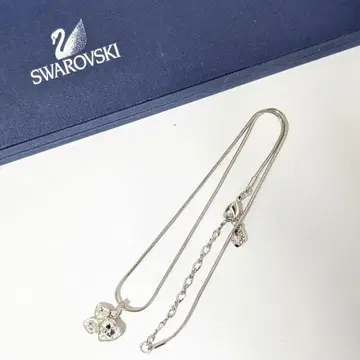 새상품급 스와로브스키 목걸이 하트 클리어 스톤 쓰리 하트 박스 포함