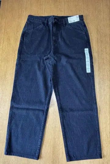UNIQLO 블랙 와이드 핏 데님 33 새상품 블랙 컬러