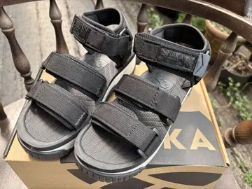 샤카 SHAKA 네오 밴지 플랫폼 블랙 x 화이트