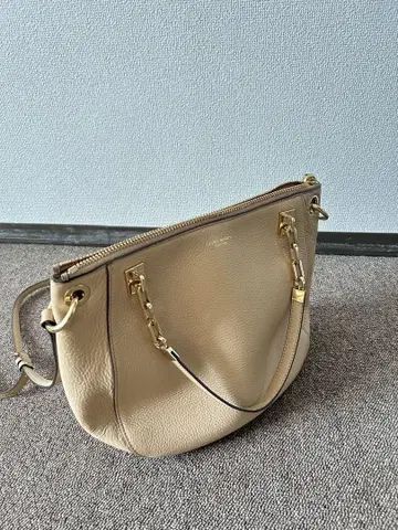 Henri Bendel 베이지 가죽 숄더백