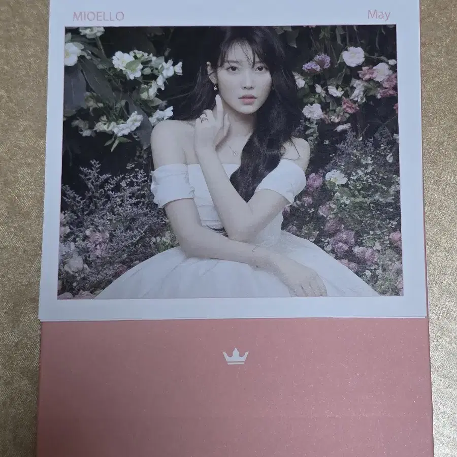 IU トレカ jestina 韓国 限定 特典セット IU トレカ 公式 JESTINA 2枚セット｜Yahoo!フリマ（旧PayPayフリマ）