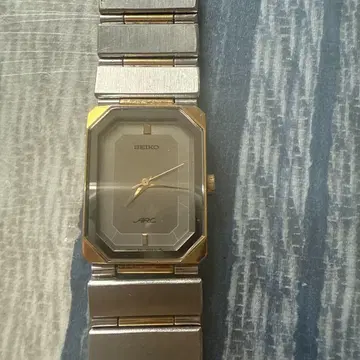 SEIKO ARC 1221-5800 여성용 세이코 손목시계