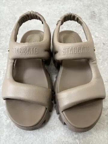 패딩 러기드 밑창 샌들 스타카토 23cm 상자, 복조리 포함