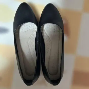소가죽 펌프스