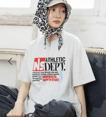 니코앤드 모듬 프린트 더블 지퍼 티셔츠