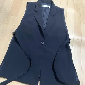 ZARA 슬릿 베스트 롱 베스트 블랙 L 사이즈