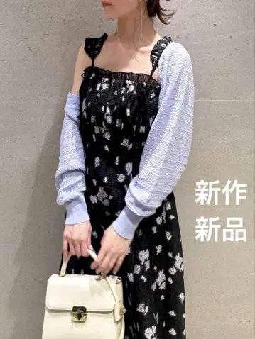 신상 택 포함 새상품 스나이델 백 드로스트 시어 볼레로 가디건