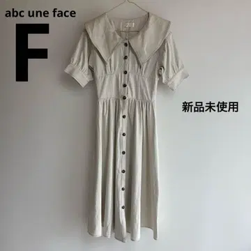 새상품 아베쎄앙페이스 반팔 원피스 컬러 옷깃 화이트 베이지