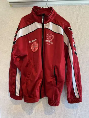 hummel 빨간색 스포츠 자켓 DBU