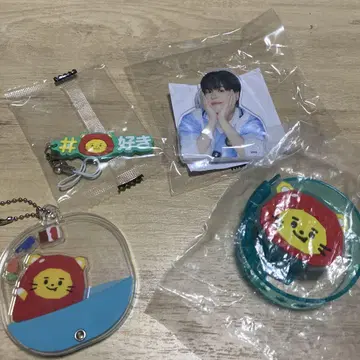 TREASURE 캡슐 토이