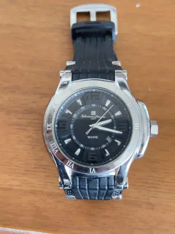 Salvatore Ferragamo 쿼츠 손목시계 블랙 새상품급