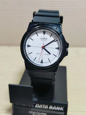 VINTAGE 1984's CASIO MQW-10 아날로그 손목시계