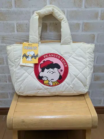 미사용 PEANUTS 루시 퀼팅 토트백 BTS