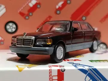 교쇼 메르세데스 벤츠 560 SEL