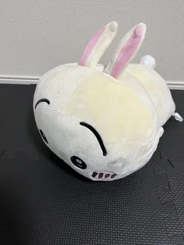 치이카와 봉제 인형 (누워있는 토끼)