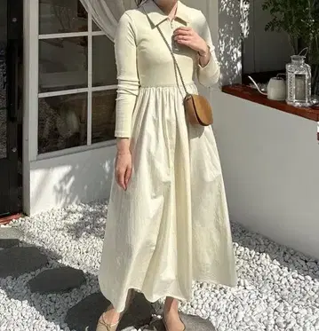베이스먼트 온라인 하프 지퍼 도킹 원피스 아이보리