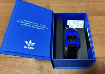 아디다스 오리지널 디지털 손목시계