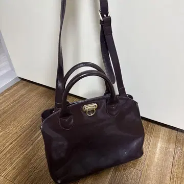 다크 브라운 가죽 핸드백 숄더백