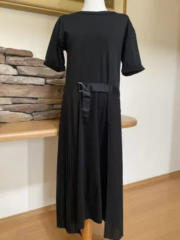 새상품 로 반팔 플리츠 원피스