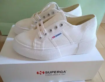 SUPERGA 화이트 통굽 스니커즈 37 24cm