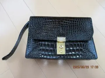 BALLY 발리 크로커다일 클러치백 세컨드 백 새상품급!