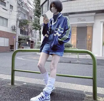 adidas 데님 점프수트 오버올 저지 아노 짱 착용