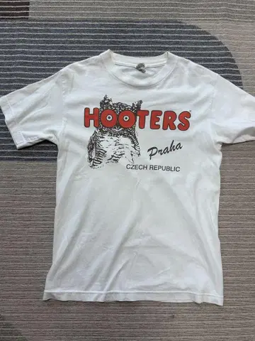 Hooters 빈티지 티셔츠