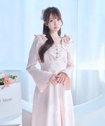 로제 뮤즈 shoulder ribbon jacquard dress 새상품