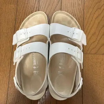 Birkenstock 화이트 샌들 38 사이즈