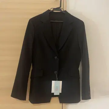 INED 블랙 테일러드 자켓