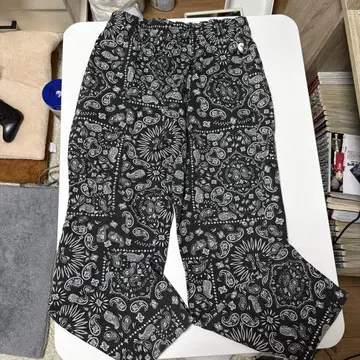 Cookman 반다나 무늬 워크 팬츠 페이즐리 무늬