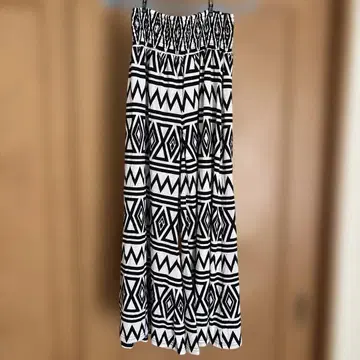 화이트 블랙 기하학 패턴 와이드 팬츠