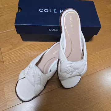 콜한 샌들