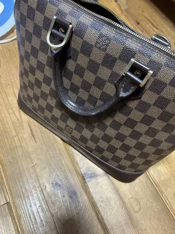 다미에 패턴 핸드백 브라운