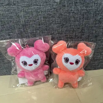 TWICE 러블리 키링 LOVELY