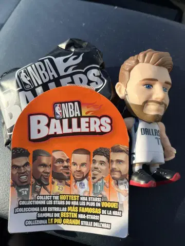 NBA Ballers 댈러스 매버릭스 피규어