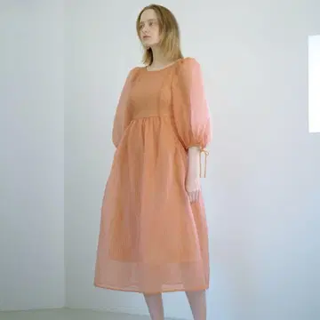 볼륨 쉘 원피스/S 사이즈